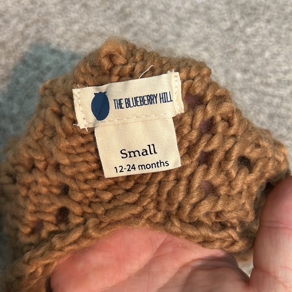 NWT Blueberry Hill Small 12-24m Hand-knit Bonnet - Picture 2 of 2